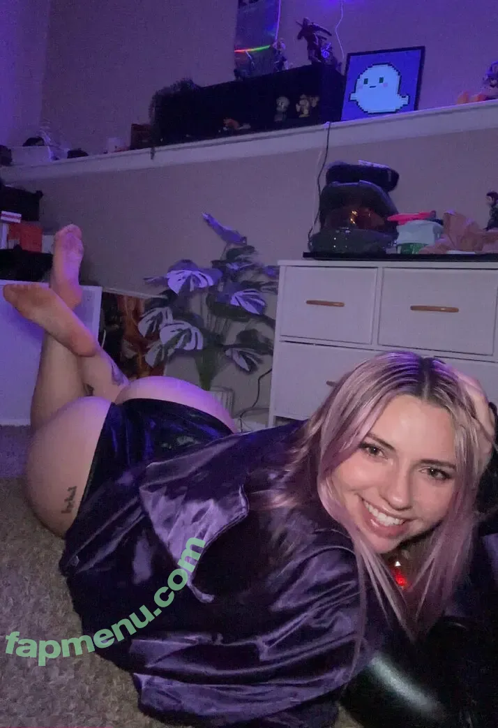 MsFroste nude photo #0135 (msfrost_e / msmelted)