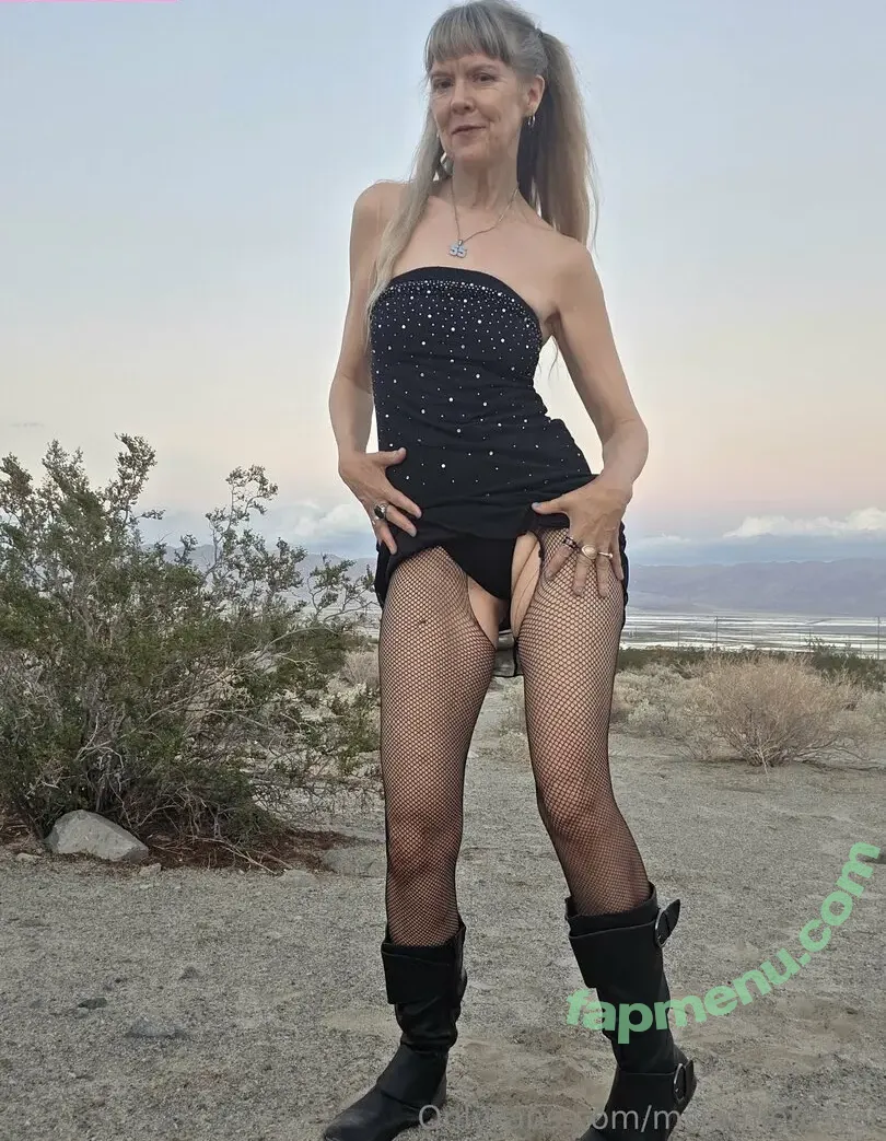 msjamiefoster nude photo #0031 (msjamiefoster)