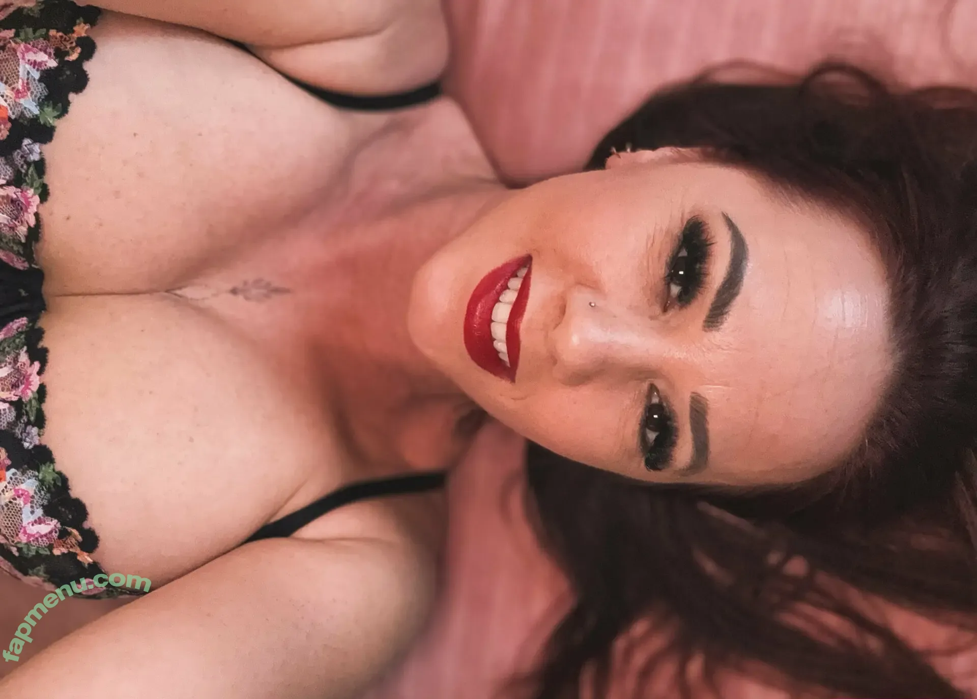 msjenniferx nude photo #0041 (xxmsjenniferxx)