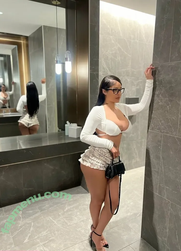 msjgrenaway nude photo #0054 (msgrenaway)