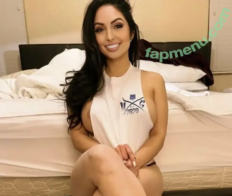 msmichellemamii nude photo #0022 (msmichellemamii)