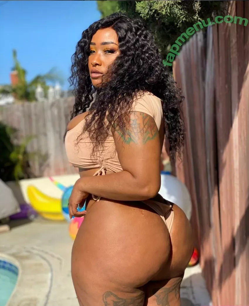 MsNikiarenee nude photo #0048 (msnikiarenee_ / nikiarenee)