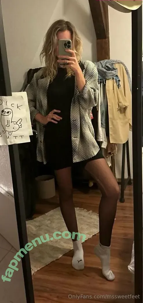 mssweetfeet nude photo #0003 (mssweetfeet)