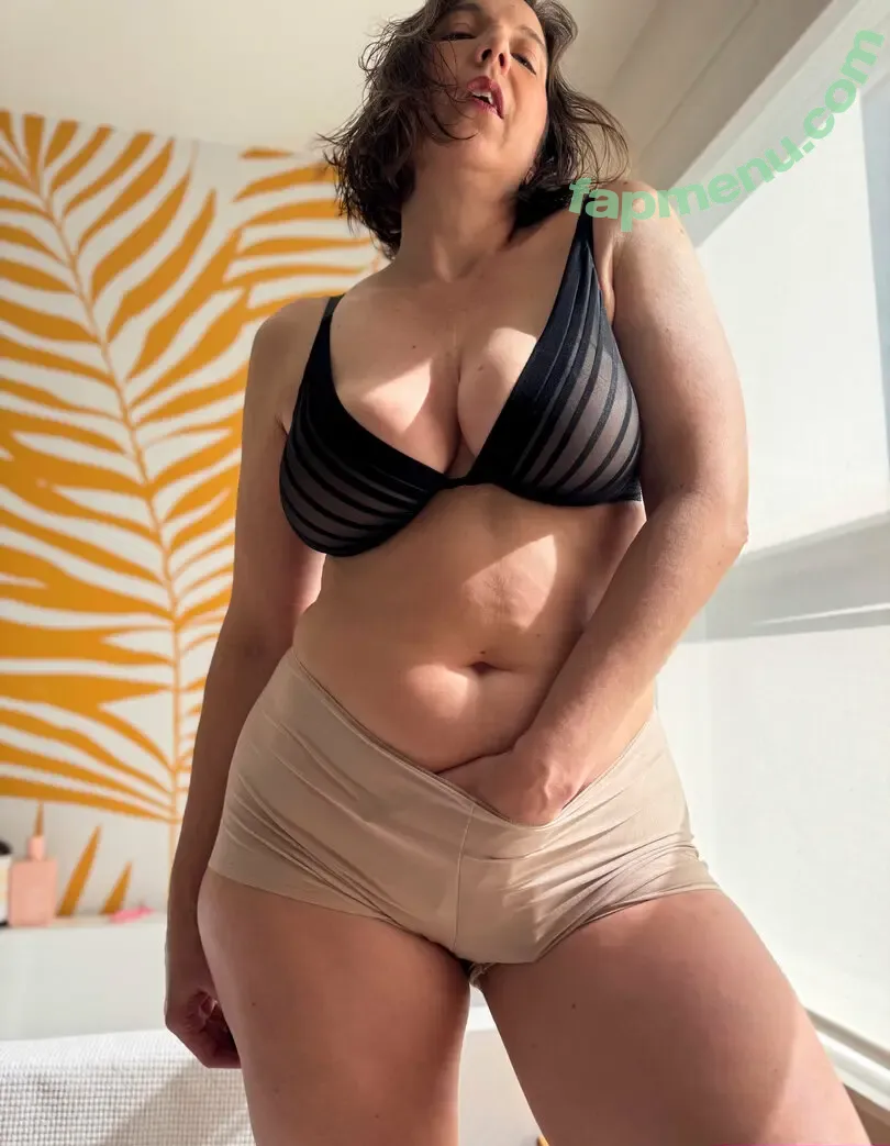 mstrssts_VIP nude photo #0202 (mstrss.ts)