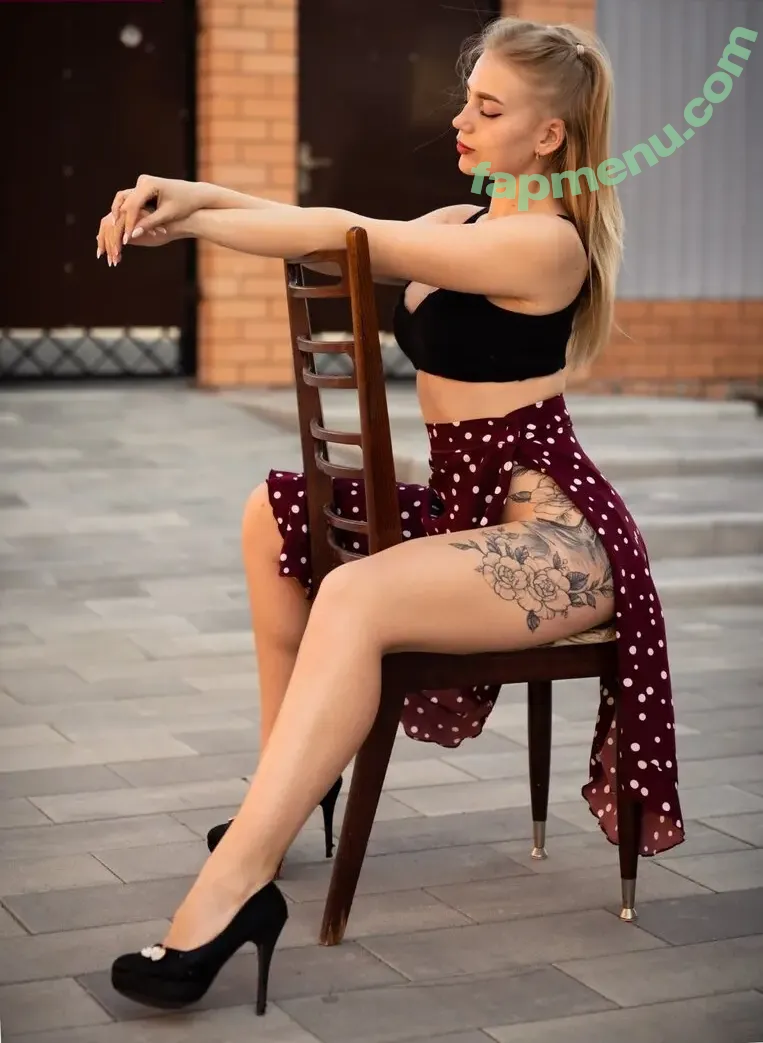 Msyuliyafox nude photo #0063 (Msyuliyafox)