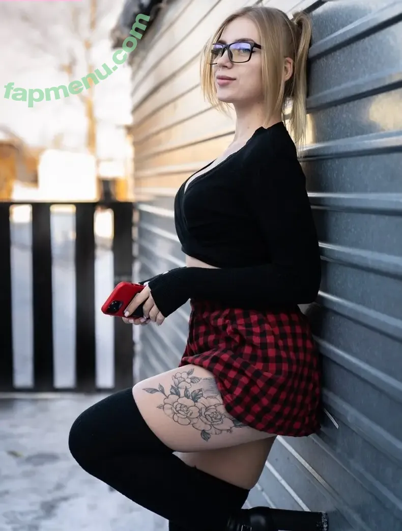 Msyuliyafox nude photo #0126 (Msyuliyafox)