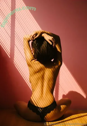Muaythika / anyuser / muaynatthika nude photo #0044