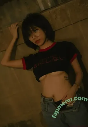 Muaythika / anyuser / muaynatthika nude photo #0094