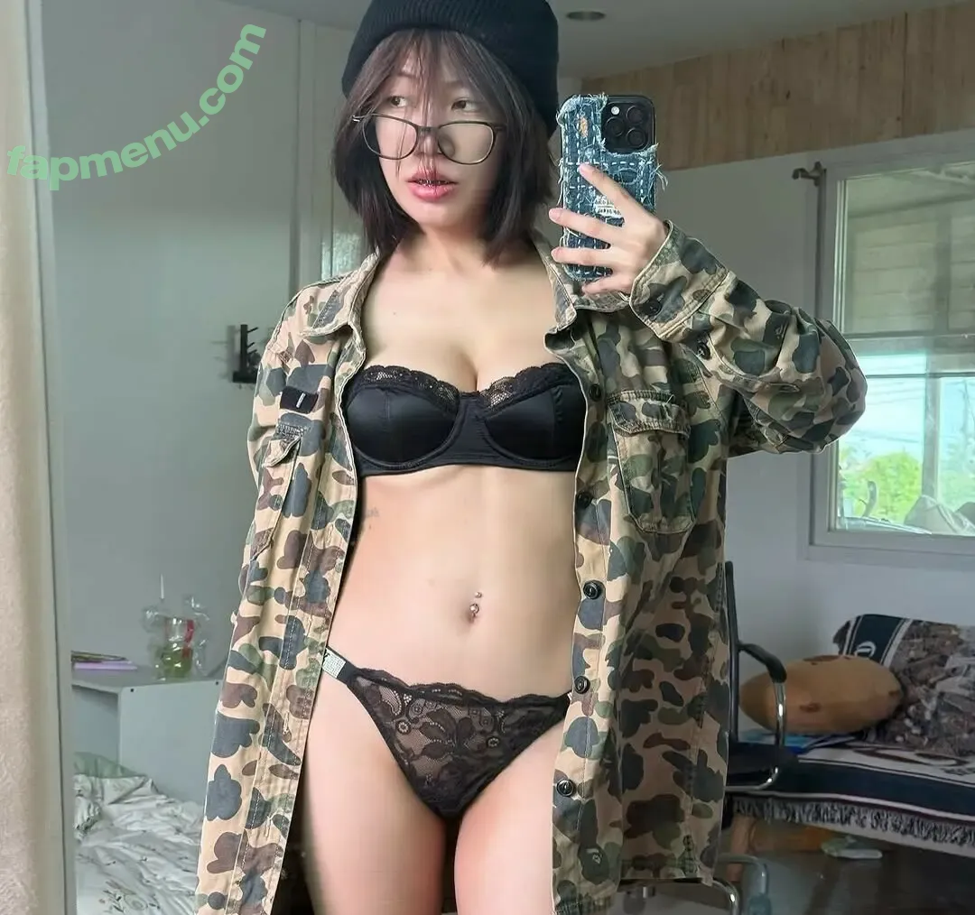 Muaythika nude photo #0110 (anyuser / muaynatthika)