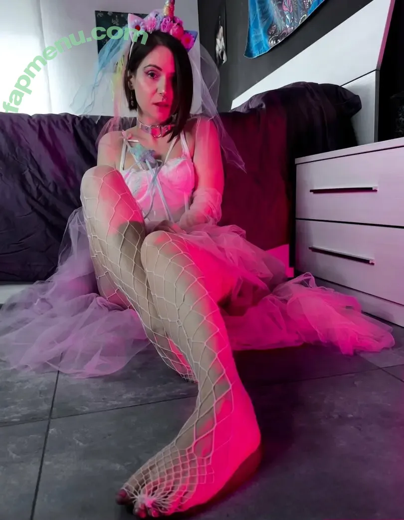 muffola nude photo #0034 (muffola)