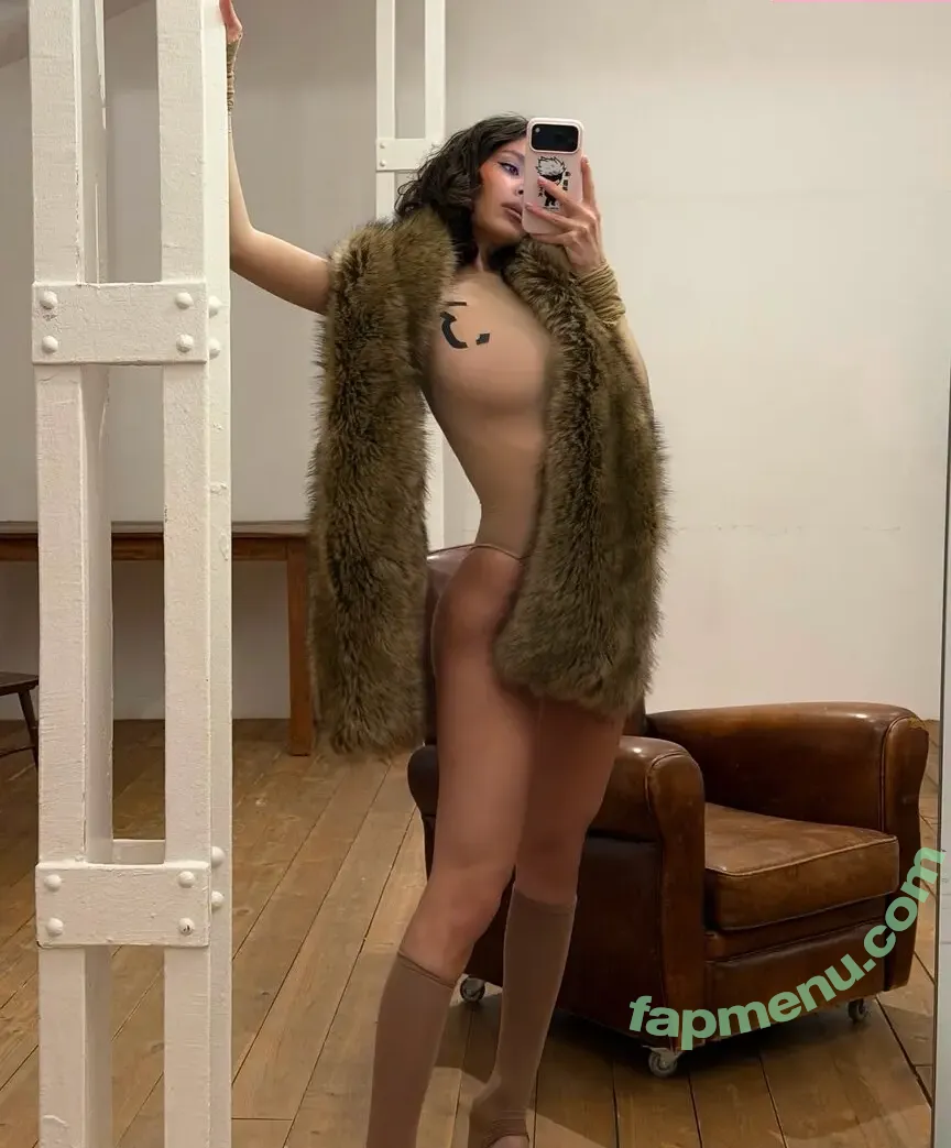 mugretnug nude photo #0275 (Kris Blackberry)