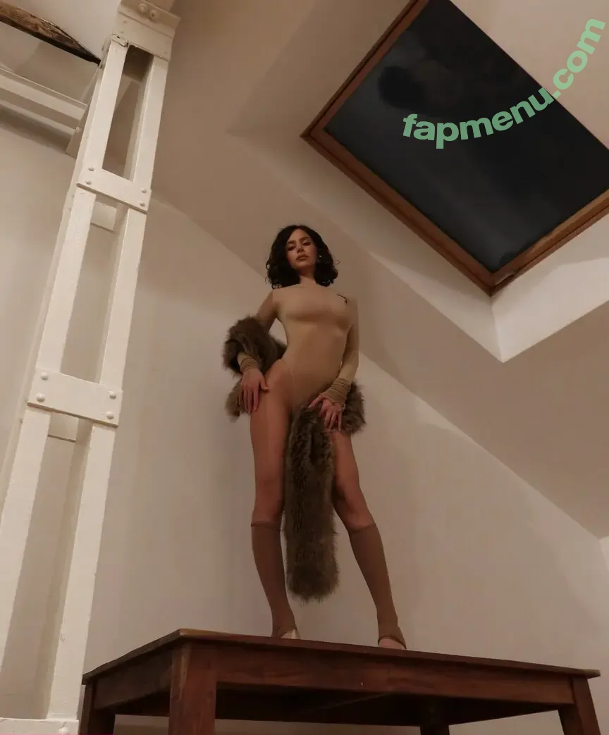 mugretnug nude photo #0281 (Kris Blackberry)