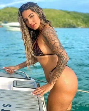 Muito Linda / muito.linda_ / naticasassola nude photo #0315