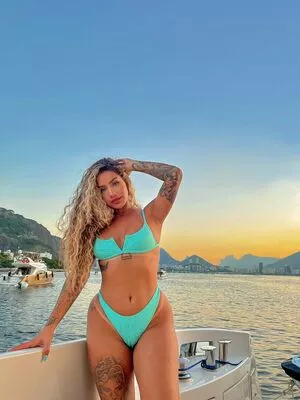Muito Linda / muito.linda_ / naticasassola nude photo #0399
