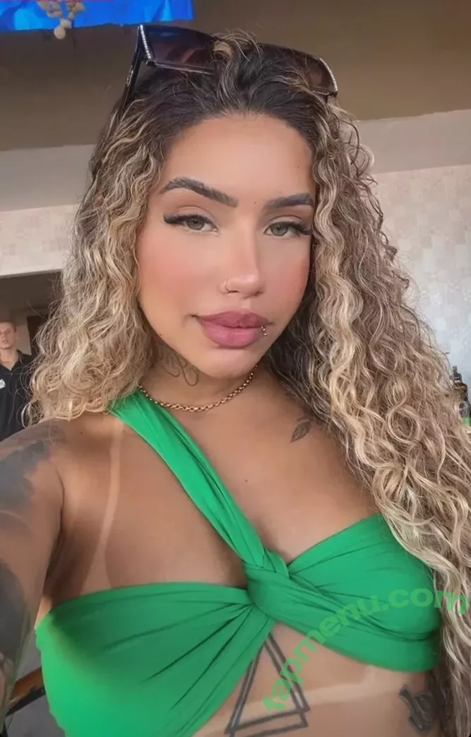 Muito Linda nude photo #0398 (muito.linda_ / naticasassola)