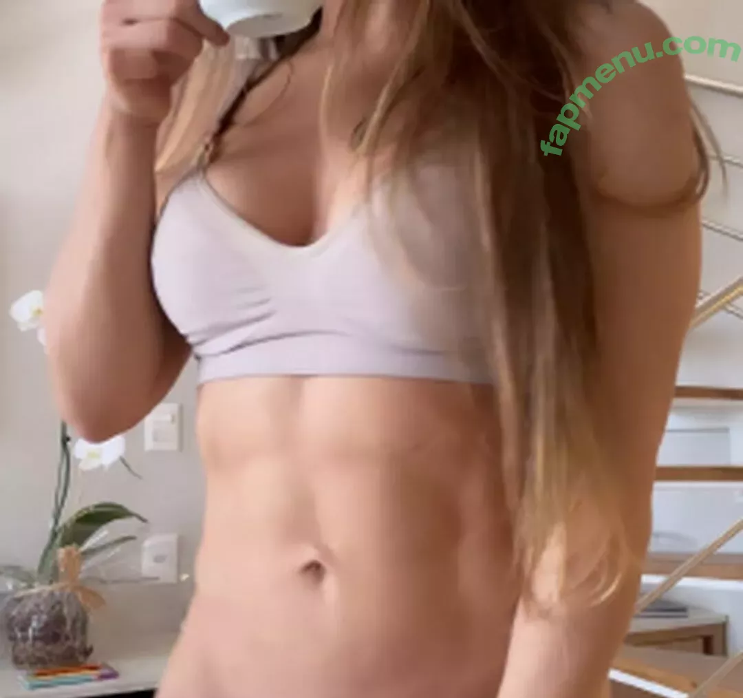 Mulher Melão nude photo #1605 (Renata Frisson / melaooficial / mulhermelao)