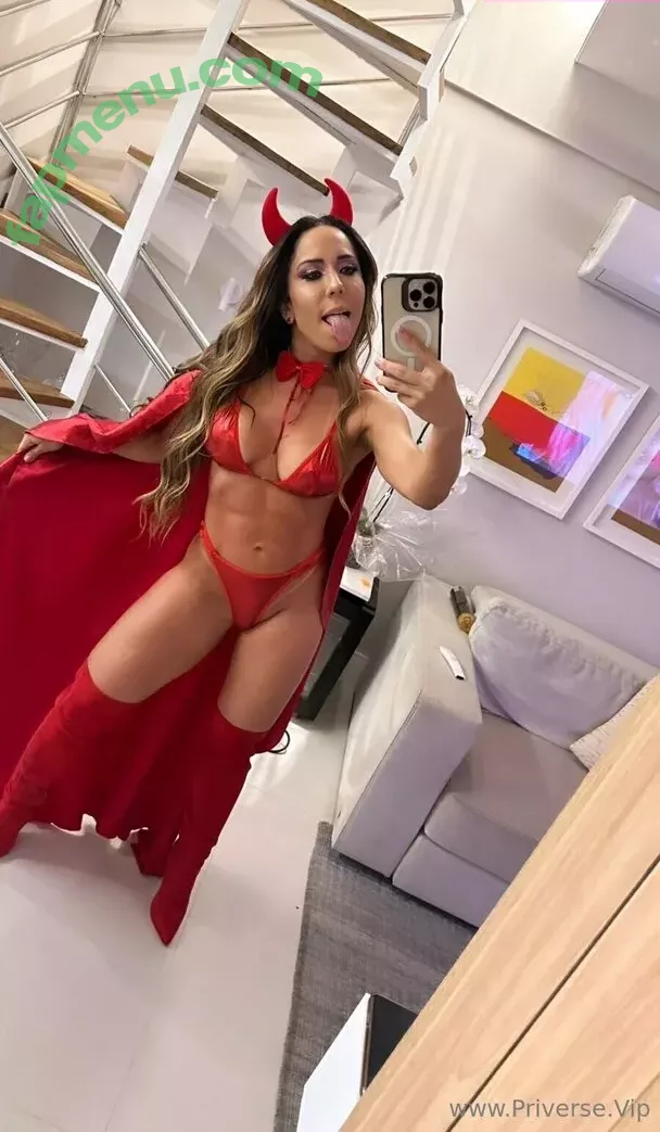 Mulher Melão nude photo #1677 (Renata Frisson / melaooficial / mulhermelao)