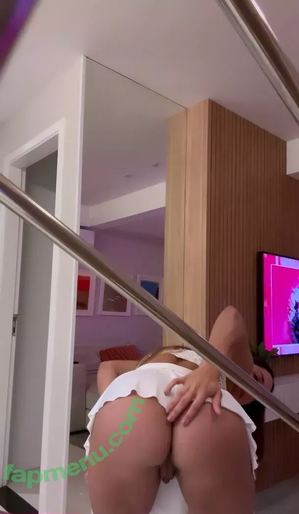 Mulher Melão nude photo #1798 (Renata Frisson / melaooficial / mulhermelao)