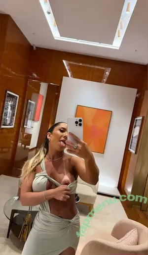 Mulher Melão / Renata Frisson / melaooficial / mulhermelao nude photo #2792