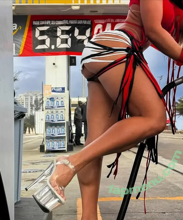 Mulher Melão nude photo #2805 (Renata Frisson / melaooficial / mulhermelao)