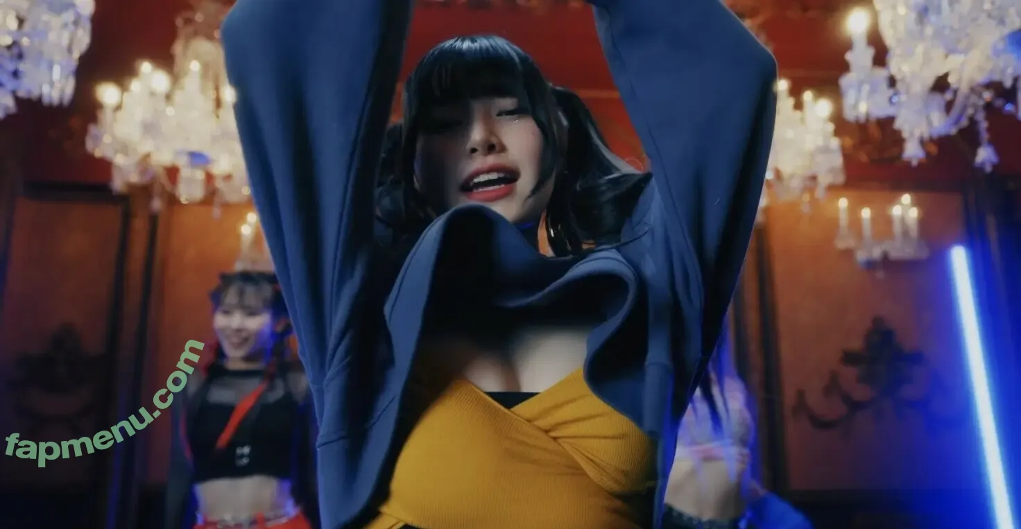 mumeixxx nude photo #0029 (mumeix820)