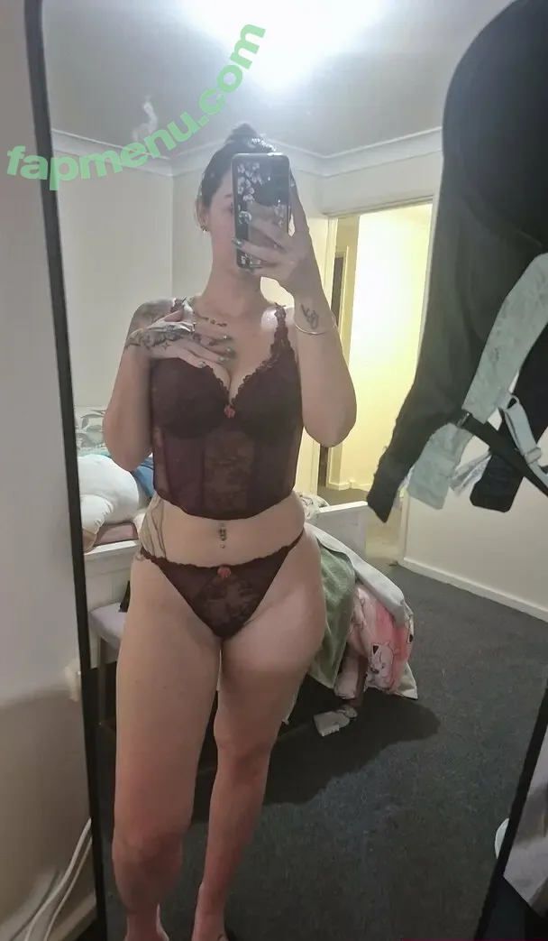 mumgonewild3 nude photo #0014 (oolalamummy)