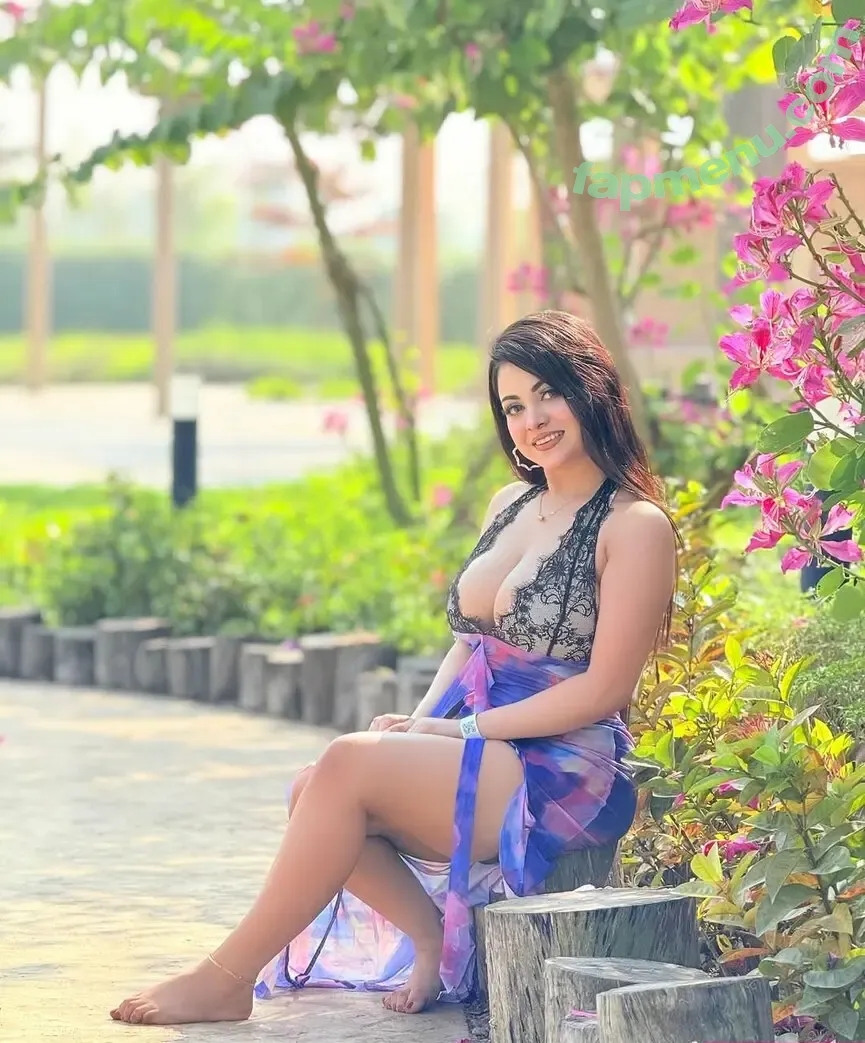Mumtahina nude photo #0003 (Mumtahina)