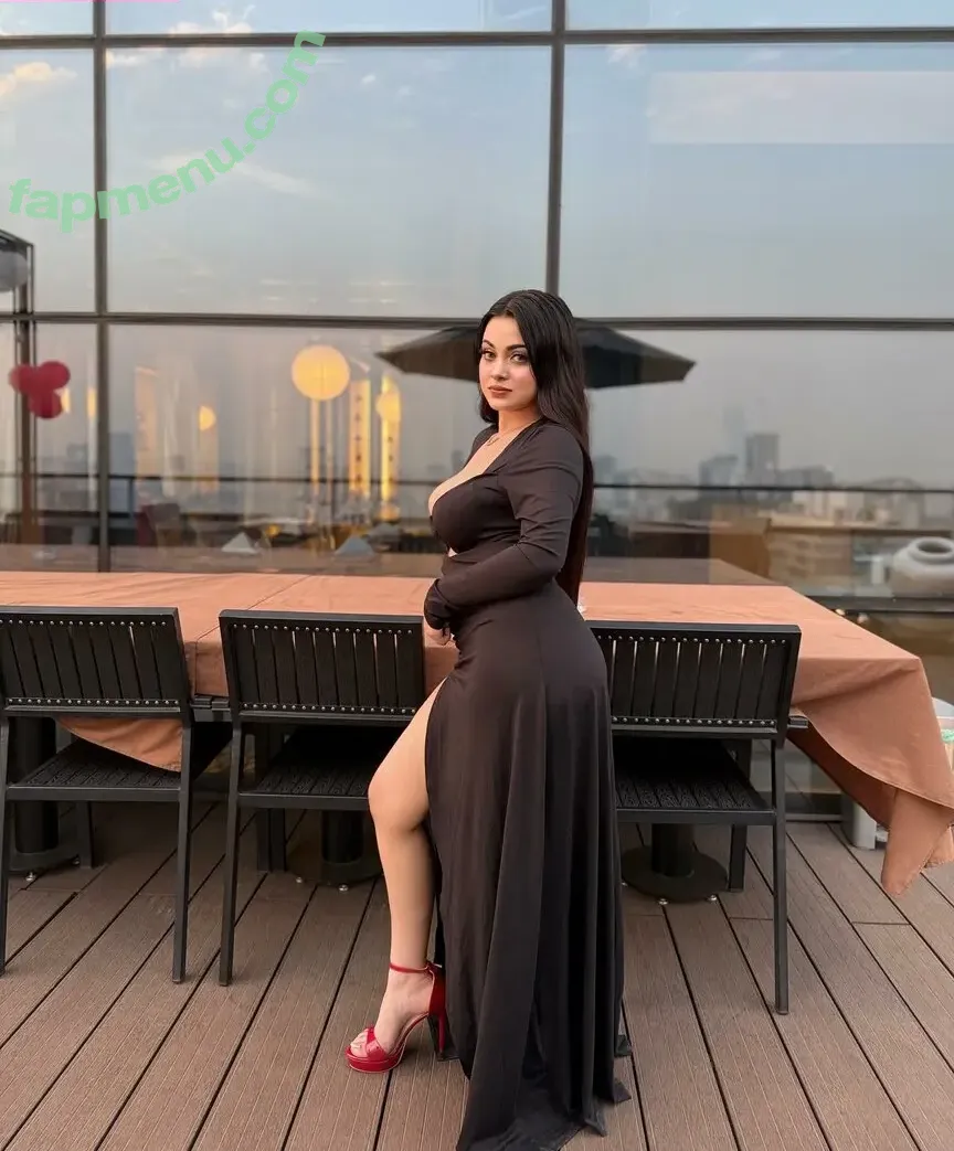 mumtahinaaa_ nude photo #0003 (mumtahinaaa_)