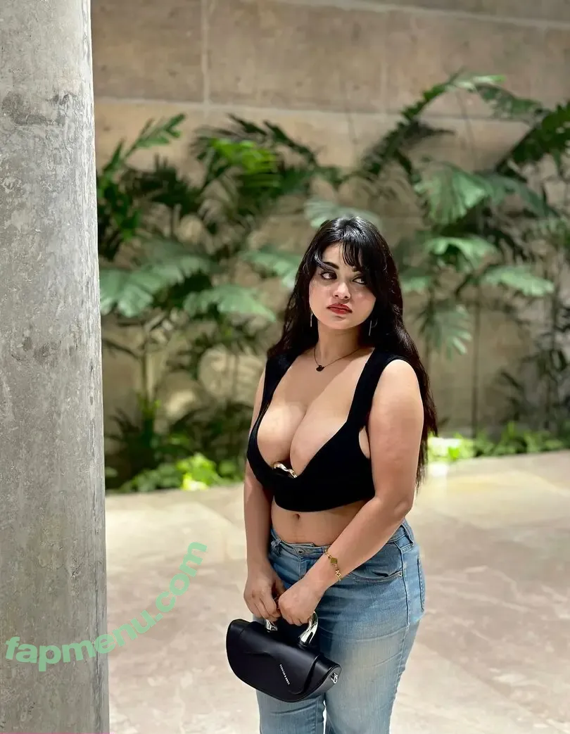 mumtahinaaa_ nude photo #0065 (mumtahinaaa_)