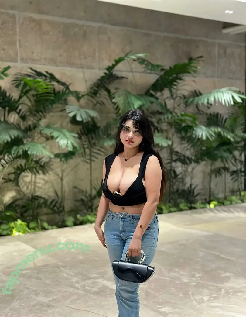 mumtahinaaa_ nude photo #0070 (mumtahinaaa_)