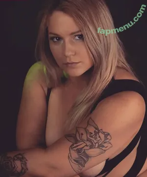 Munica Cooley VIP / catfishwifevip / municacooley nude photo #0005