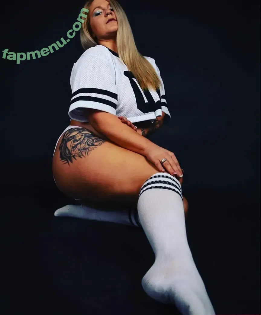 Munica Cooley VIP nude photo #0017 (catfishwifevip / municacooley)