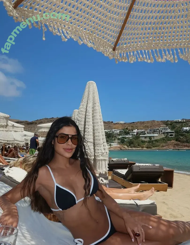 Munik Nunes nude photo #0001 (muniknunes)