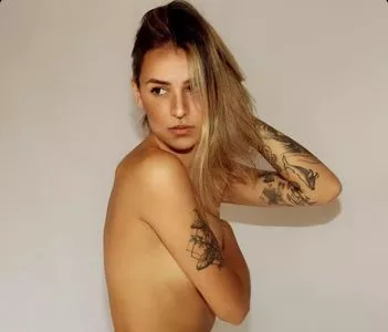 Munique Brum / muniquenbrum / nbrum nude photo #0018