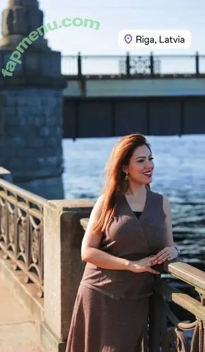 Munmun Dutta / mmoonstar nude photo #0011