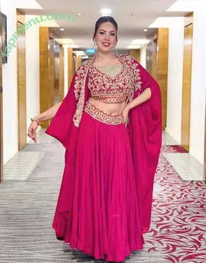 Munmun Dutta / mmoonstar nude photo #0062