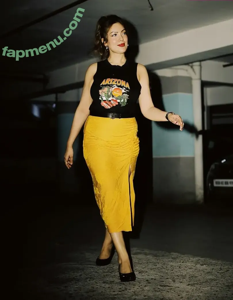 Munmun Dutta nude photo #0070 (mmoonstar)