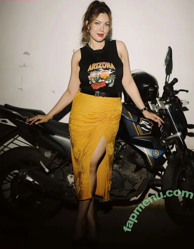 Munmun Dutta nude photo #0072 (mmoonstar)