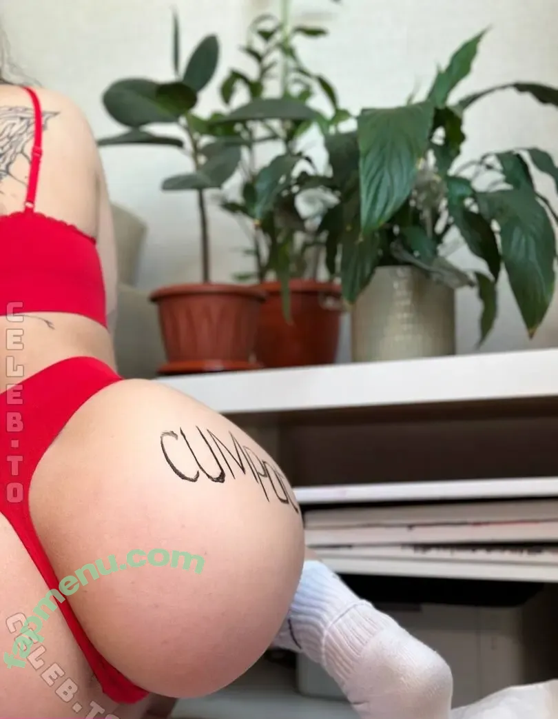 Murmuriel nude photo #0583 (murkameow / murmuriell / murrielkoruma)