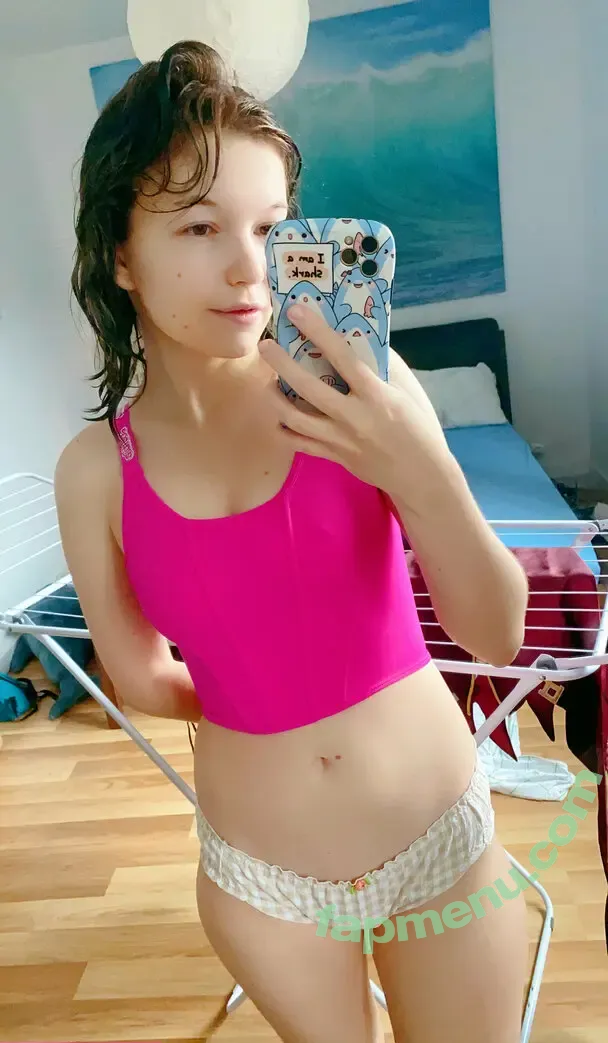 murrning_glow nude photo #0015 (murrningglow)