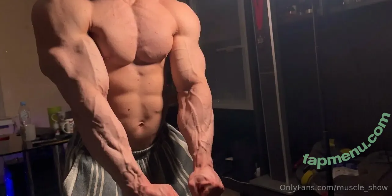 muscle_show nude photo #0093 (muscle_show01)