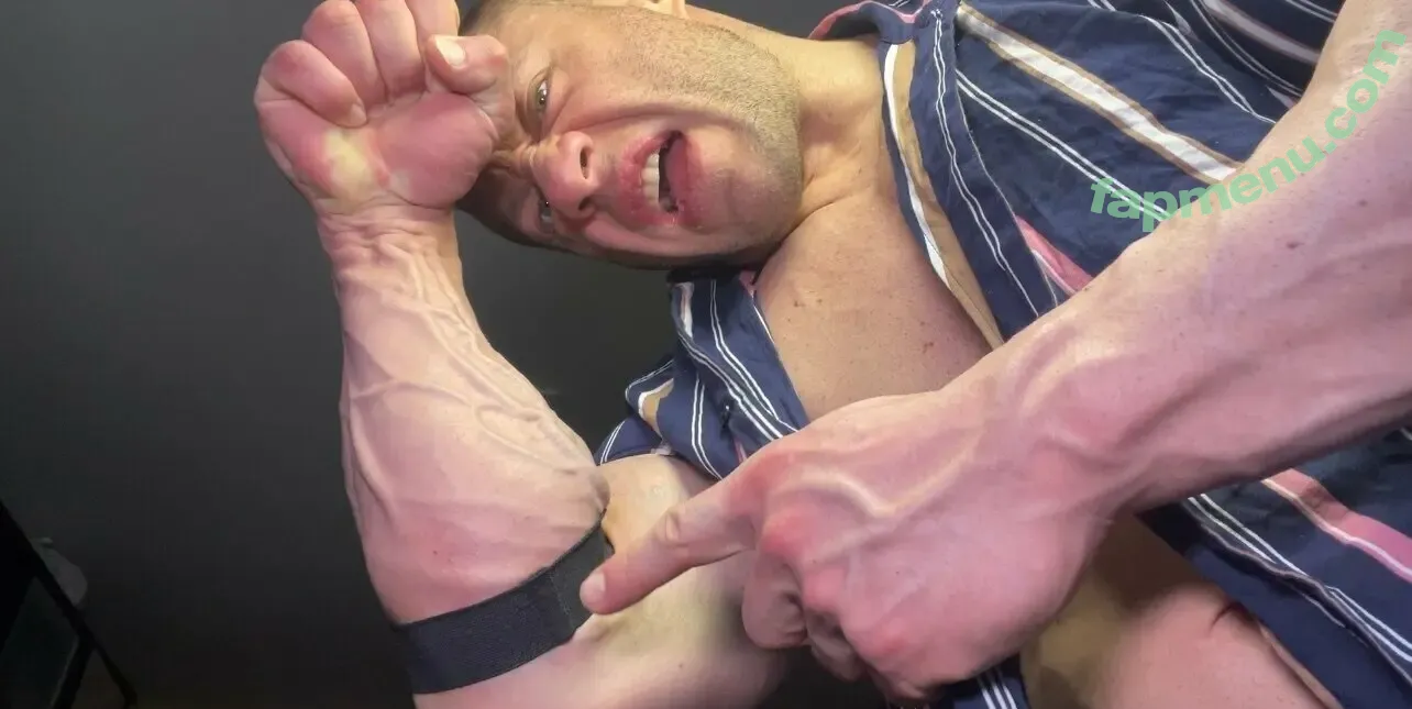 muscle_show nude photo #0106 (muscle_show01)