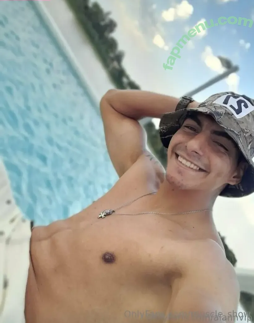 muscle_show nude photo #0134 (muscle_show01)