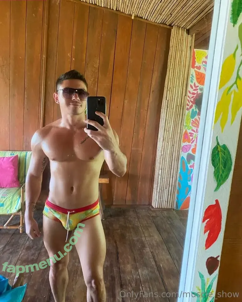 muscle_show nude photo #0237 (muscle_show01)