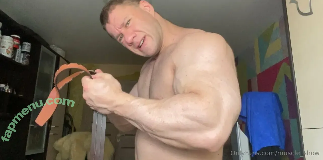 muscle_show nude photo #0321 (muscle_show01)