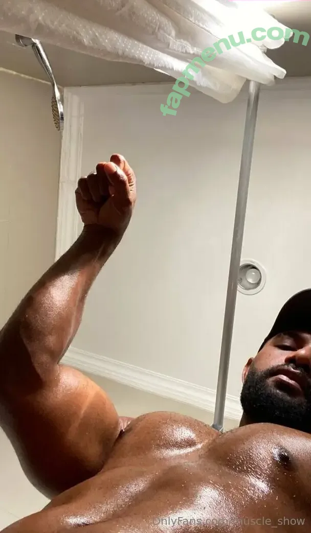 muscle_show nude photo #0334 (muscle_show01)