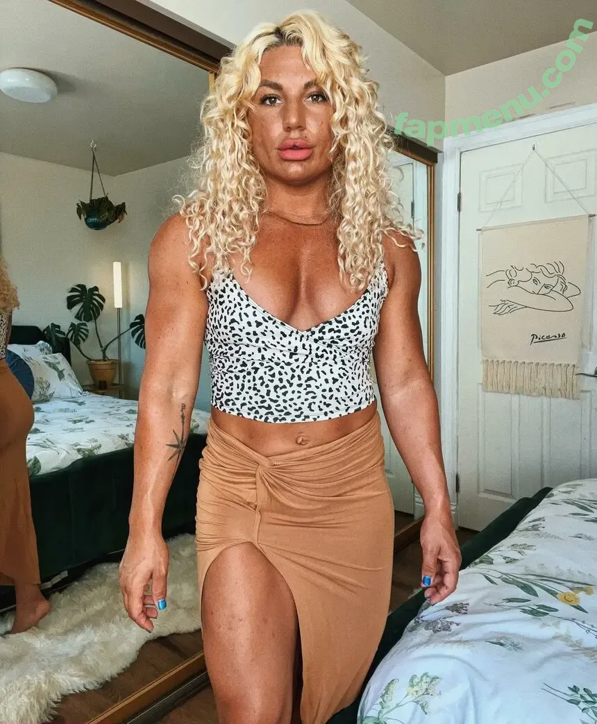 musclemarilyn nude photo #0065 (musclemarilyn)