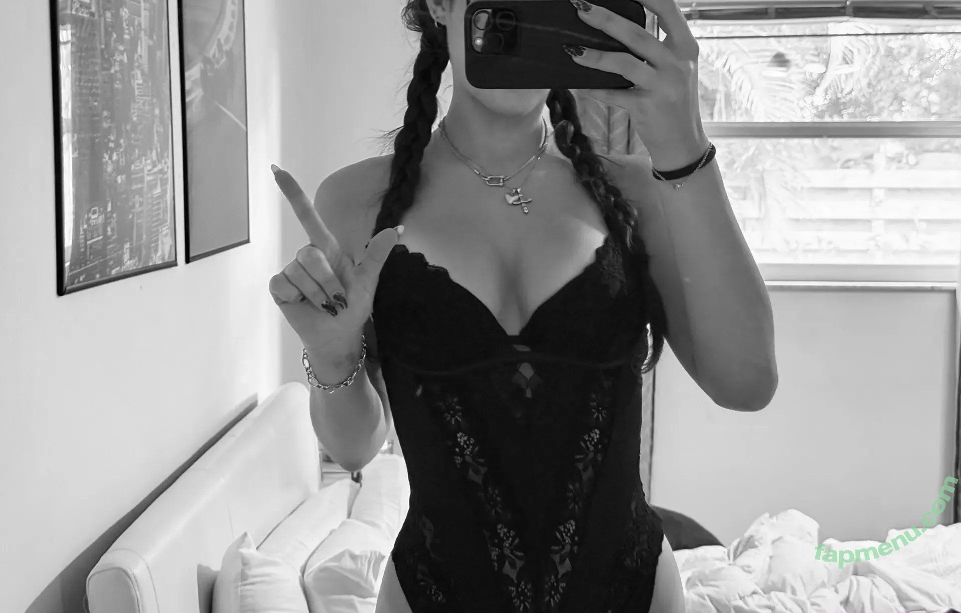 museinlace nude photo #0048 (museingear / quentindessaucy)