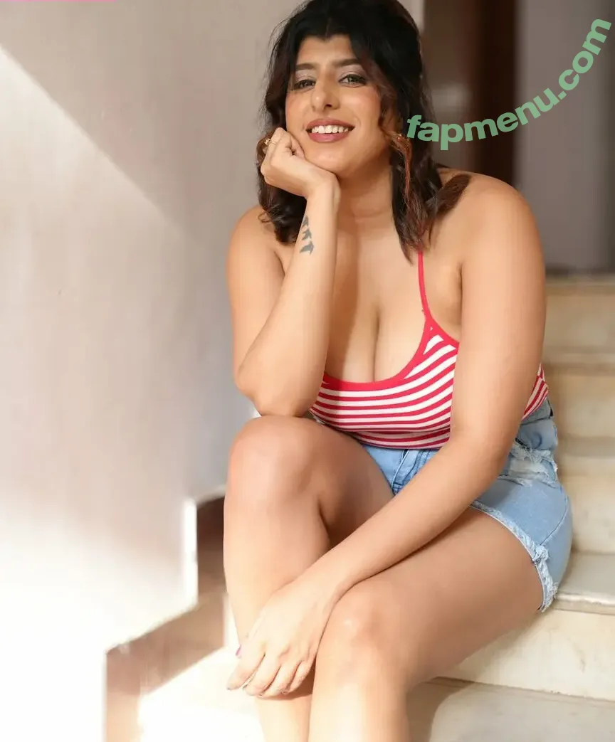 Muskan Thakurani nude photo #0023 (_muskan_thakurani / kiarashehawat)