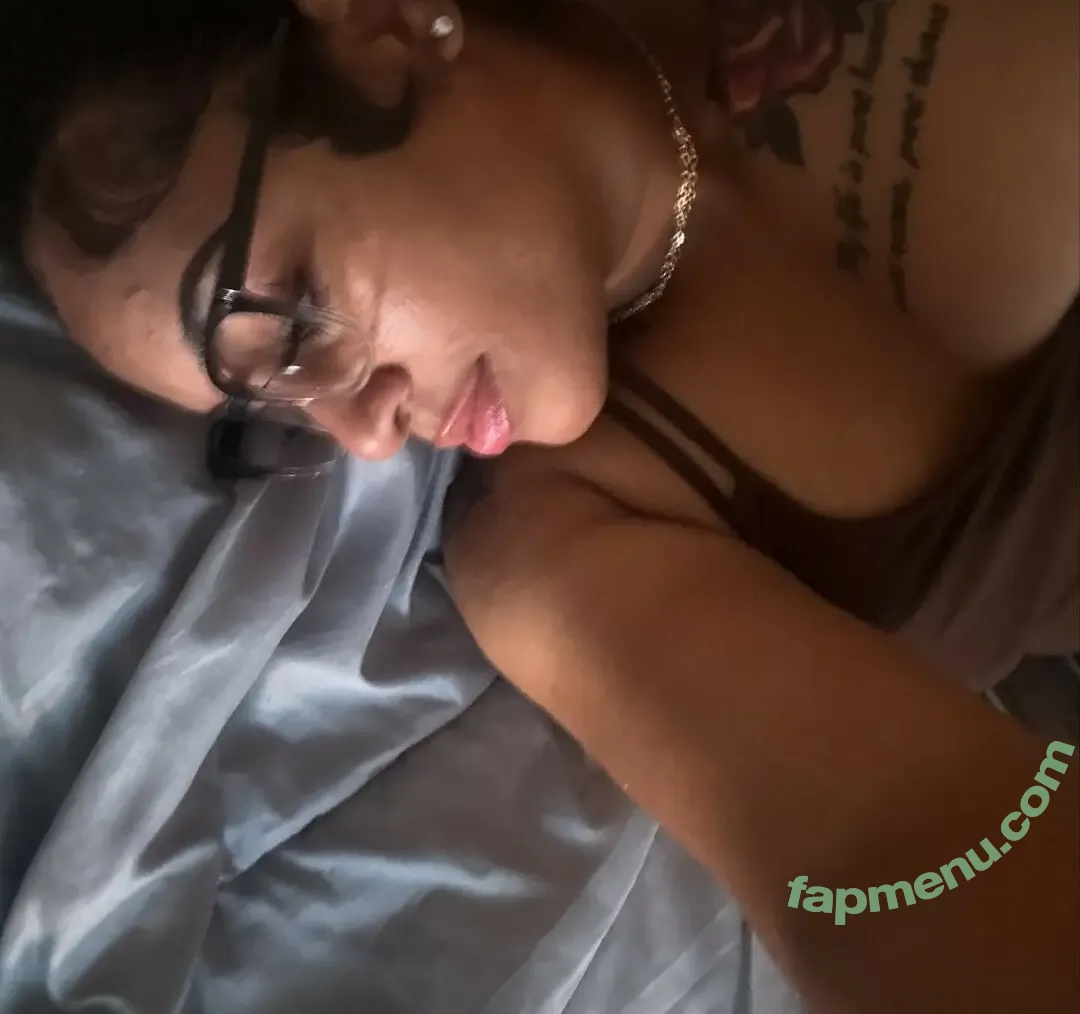 muv4jokah nude photo #0040 (muv4jokah)